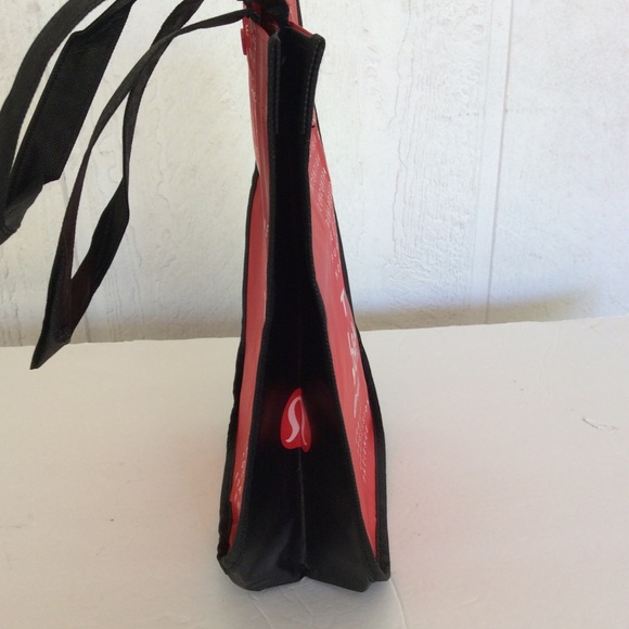 LULULEMON RED AND WHITE SMALL SHOPPING TOTE - Picture 6 of 7